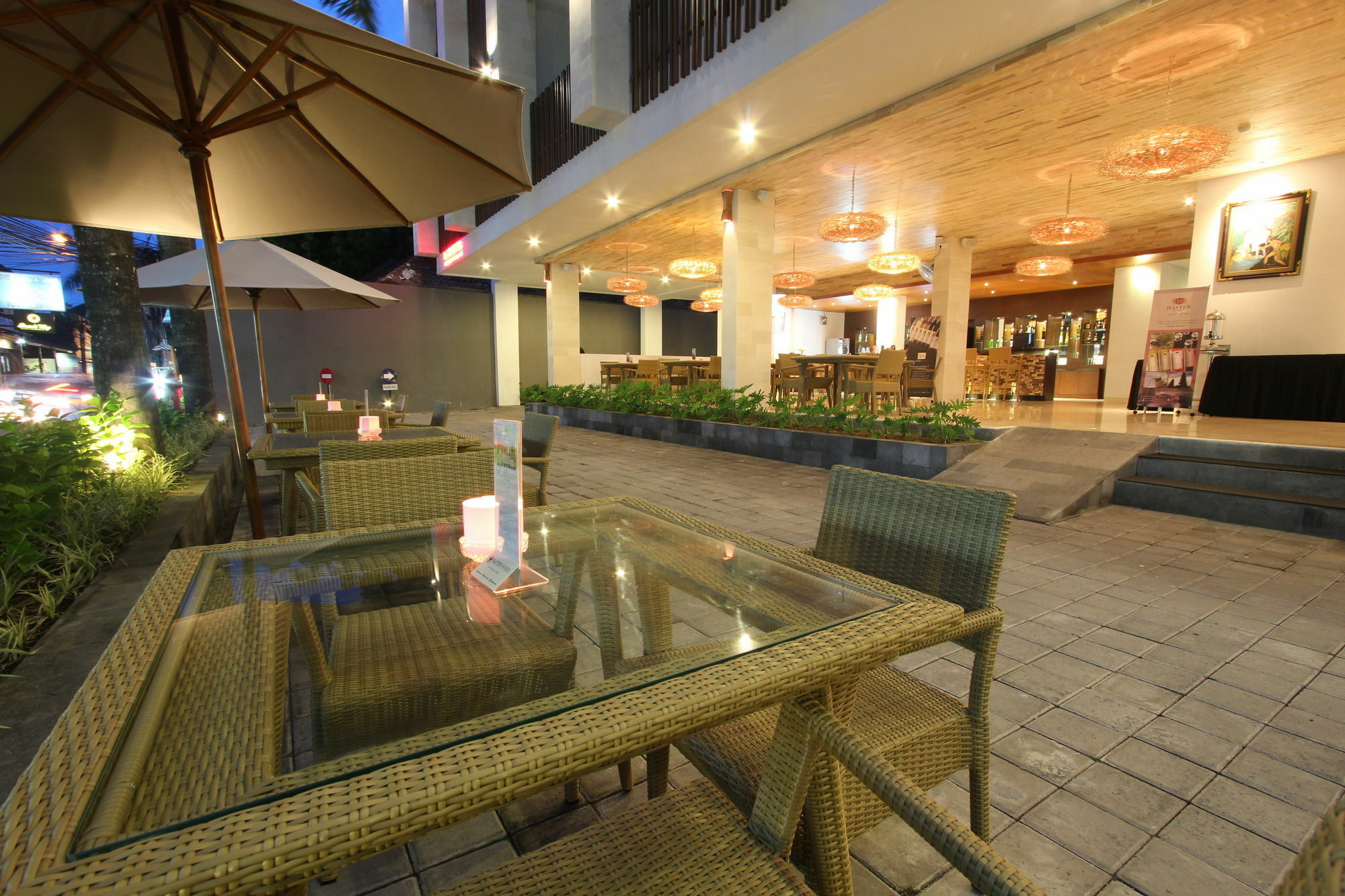 Grand La Walon Hotel Legian Exterior foto