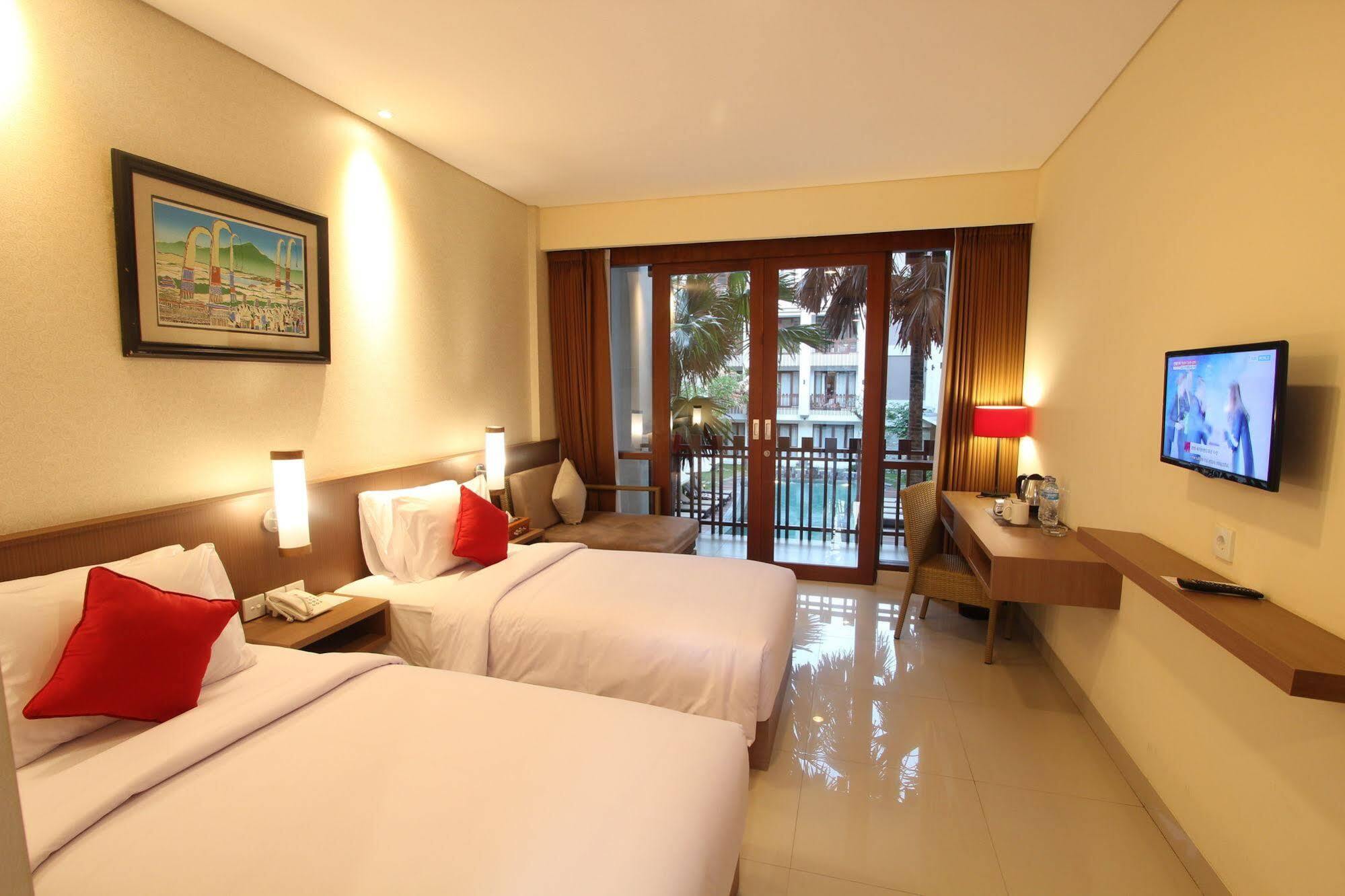 Grand La Walon Hotel Legian Exterior foto